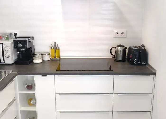 Kotiko 18 コニル・デ・ラ・フロンテラ